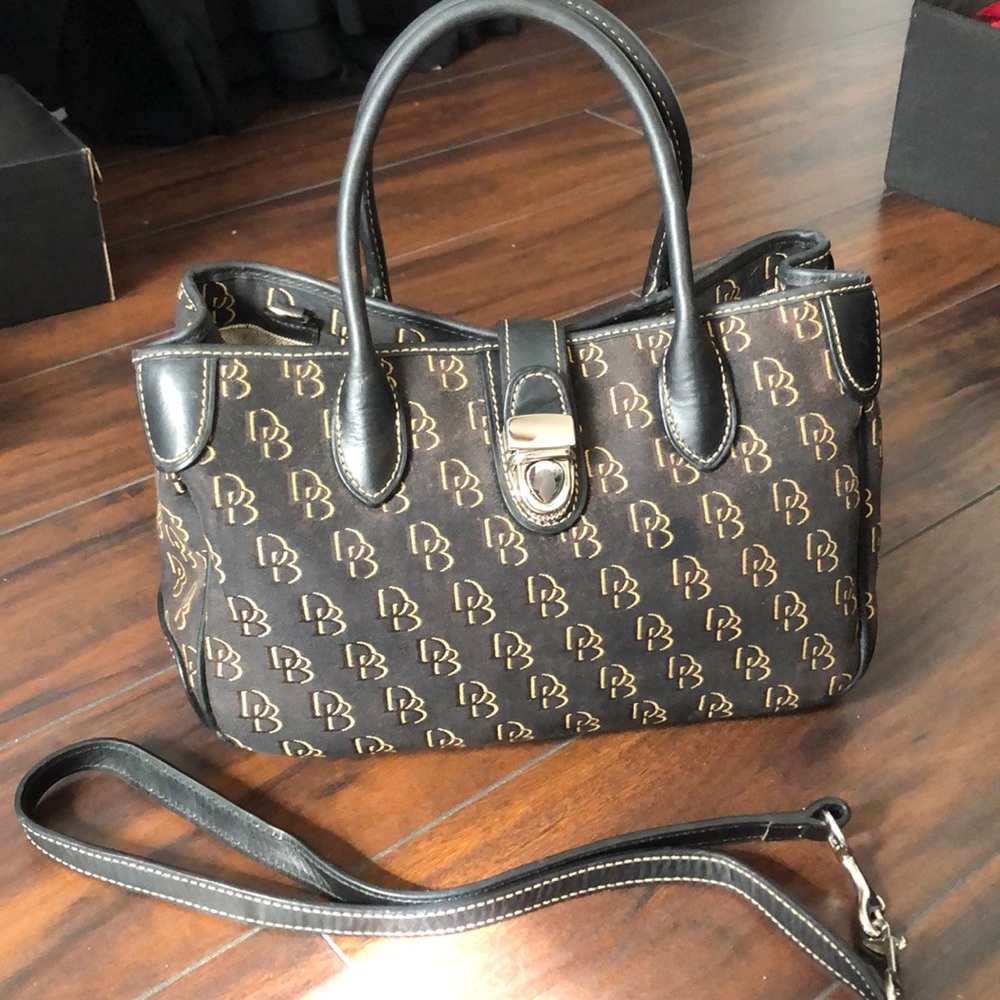 Dooney & Bourke handbag